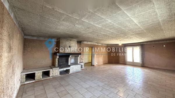 Maison
                                                                                                                                                                                                                                                                                                                        7 pièce(s)                                                                                                                                                                                                          5 chambre(s)                                                                                                                                                                                                          200  m²