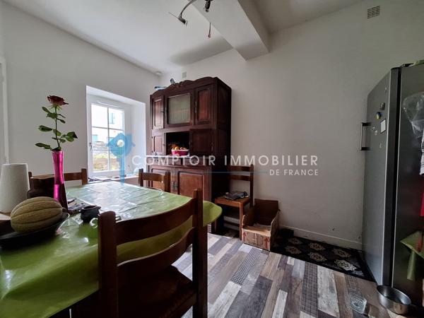 Maison de village
                                                                                                                                                                                                                                                                                                                        3 pièce(s)                                                                                                                                                                                                          2 chambre(s)                                                                                                                                                                                                          52  m²