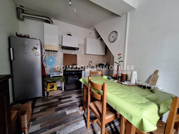 Maison de village
                                                                                                                                                                                                                                                                                                                        3 pièce(s)                                                                                                                                                                                                          2 chambre(s)                                                                                                                                                                                                          52  m²
