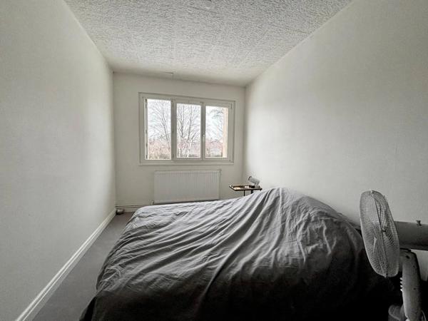 Appartement à louer 4 pièces 74.01m²