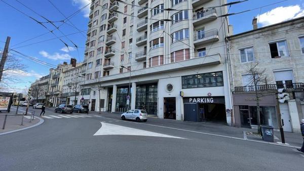 PARKING MOTO CENTRE VILLE