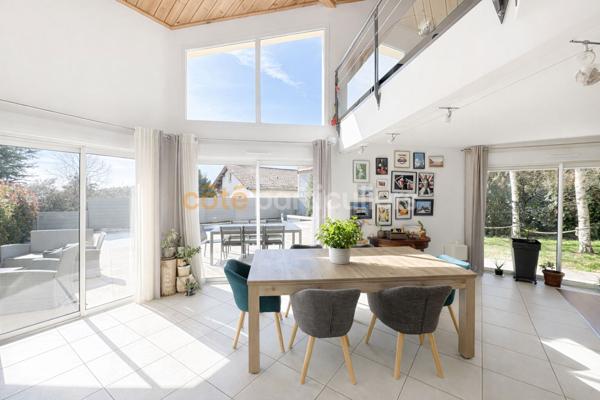 Vente Maison142 m² - 5 Pièces - CHASPINHAC (43700)