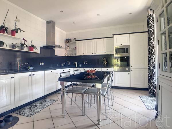 Achat maison Roquebrune-Cap-Martin - 4 pièce(s) - 241 m² - 1 087 000 €