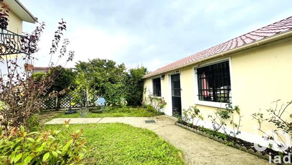 Maison traditionnelle 7 pièces de 150 m² à Viry-Châtillon (91170)