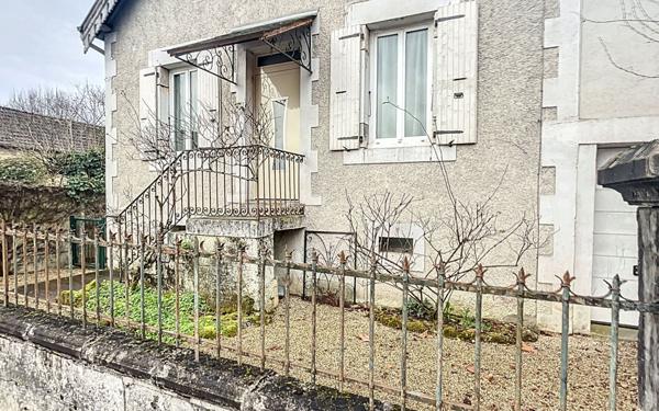 Maison à vendre    3 pièces •  Terrasson-Lavilledieu