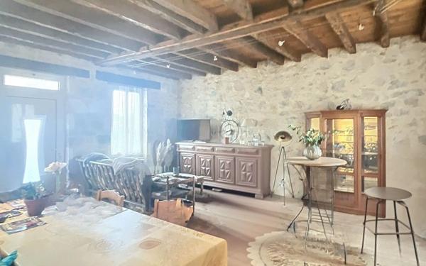 Maison à vendre    3 pièces •  Terrasson-Lavilledieu