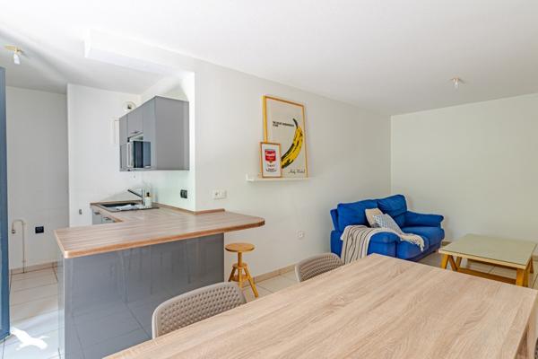 Appartement à louer 990 € CC Cenon 3 p 60 m² DPE C