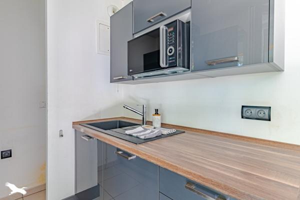 Appartement à louer 990 € CC Cenon 3 p 60 m² DPE C