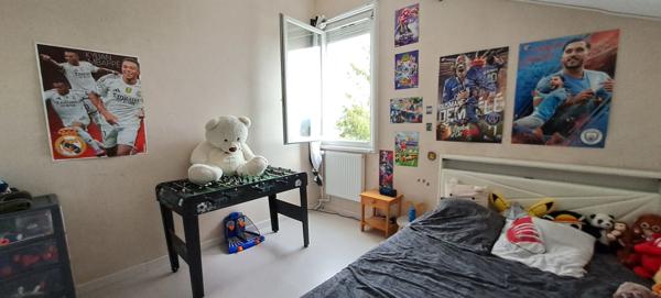 Maison bénéficiant d'une terrasse avec superbe vue à Etampes, 3 chambres et garage