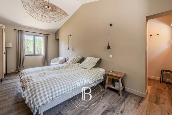 Aix-en-Provence, Maison 4 Chambres -  184 m² à vendre