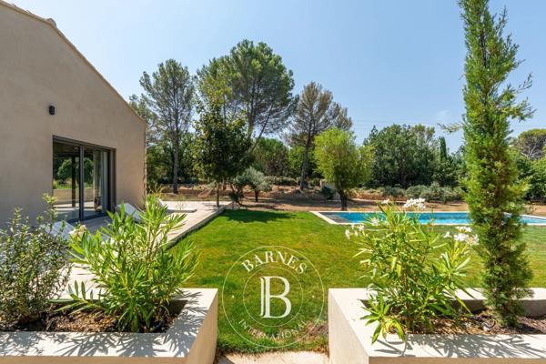 Aix-en-Provence, Maison 4 Chambres -  184 m² à vendre