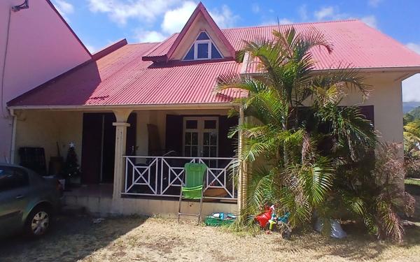 Maison à vendre    4 pièces •  Saint-Joseph