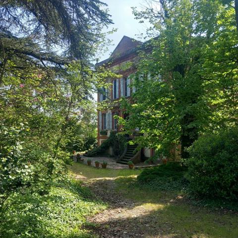 Castelnau-d'Estrétefonds (31620) Maison de Maître de caractère à rénover – Fort potentiel