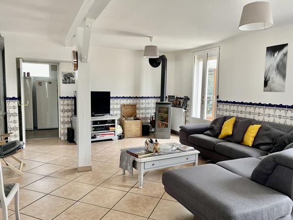 Maison
         12 pièces
        - 311 m² Bien prestige 577 000 € *