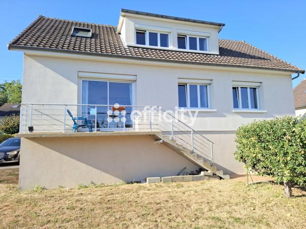 Maison
         5 pièces
        - 116 m² Exclusivité 169 000 € *