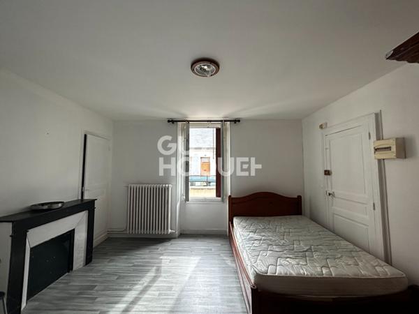 CHATEAUDUN : appartement meublé T2 (35 m²) à louer