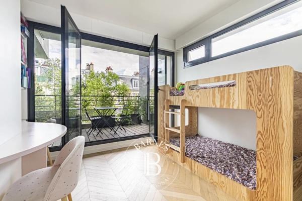Paris 15ème, Appartement 4 Chambres -  130 m² à vendre