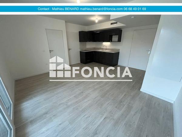 Location Appartement 2 pièces 45.5 m² - 19 QUAI CAMERE ET 38 AVENUE DE PARIS Vernon 27200