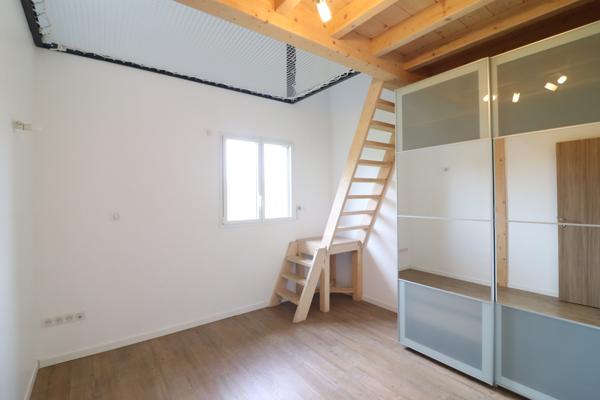 Maison familiale récente située à deux pas du centre de Léog
