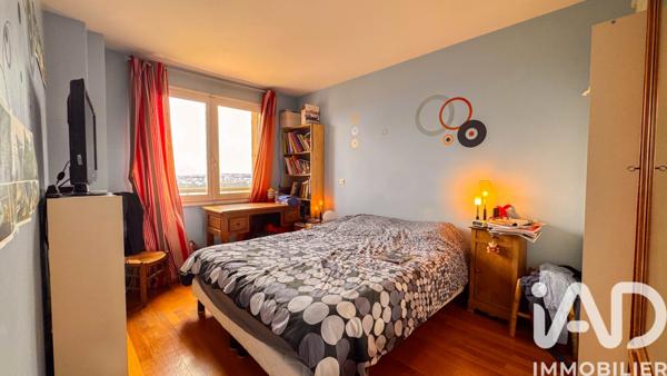 Appartement à vendre 5 pièces 106 m² Suresnes