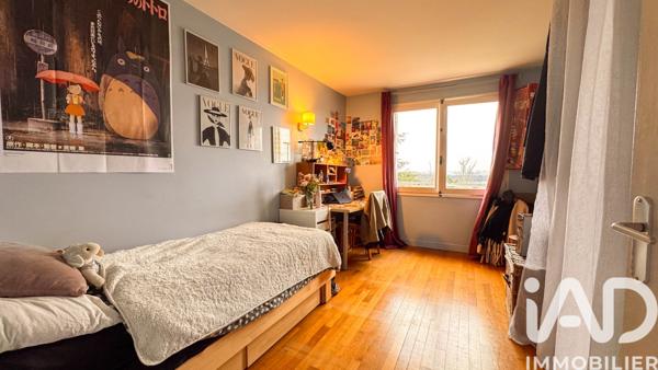 Appartement à vendre 5 pièces 106 m² Suresnes