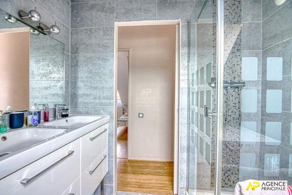 Le Chesnay Plateau Saint-Antoine Appartement duplex 5 pièces "esprit maison " 153.05m² au sol avec cave et parking €949 000 ** - Référence 26649