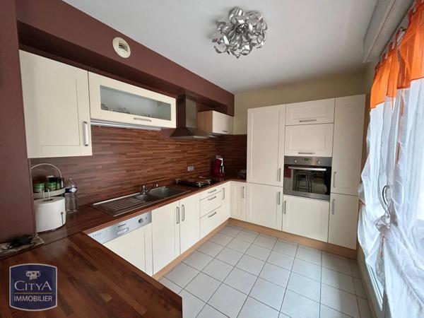 Appartement à louer 4 pièces 86.2m²