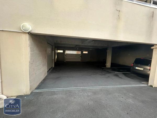 Appartement à louer 4 pièces 86.2m²