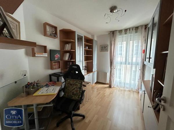 Appartement à louer 4 pièces 86.2m²