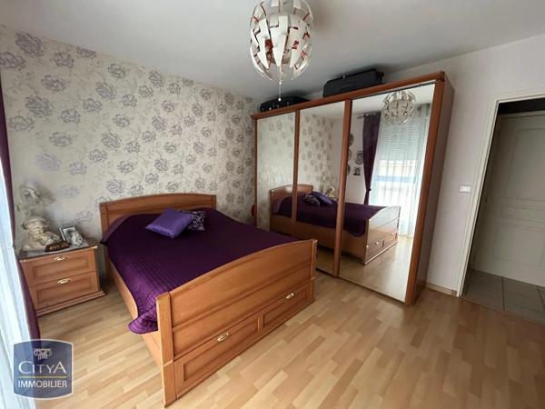 Appartement à louer 4 pièces 86.2m²