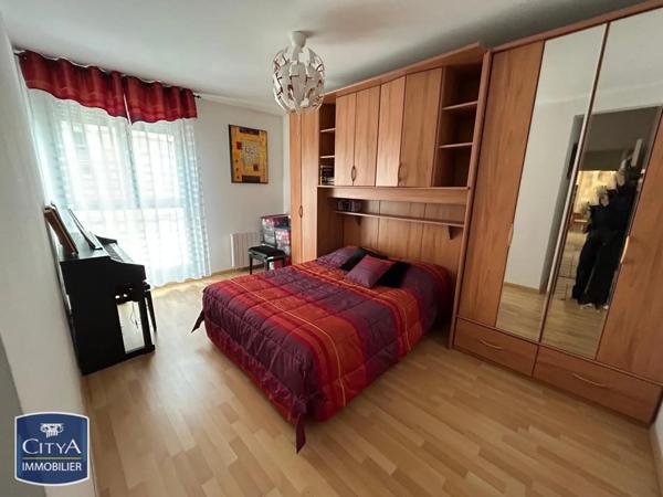 Appartement à louer 4 pièces 86.2m²
