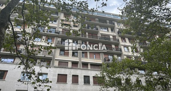 Location Appartement 3 pièces 54.34 m² - Paris 75016