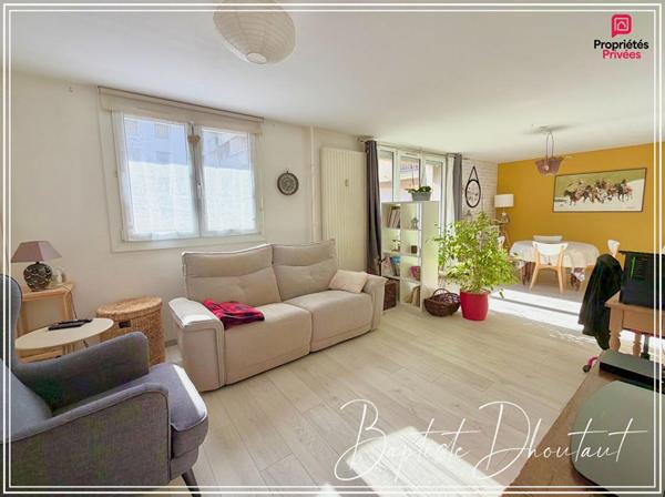 APPARTEMENT FAMILIAL T4/T5 DE 84 m²