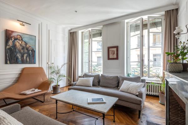 Lyon 1er – Rue de la Martinière – Appartement de caractère de 120 m² avec cave et grenier