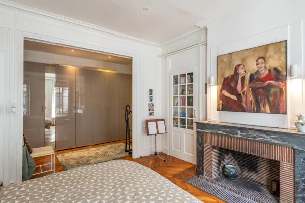 Lyon 1er – Rue de la Martinière – Appartement de caractère de 120 m² avec cave et grenier