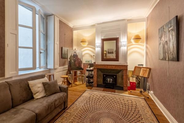 Lyon 1er – Rue de la Martinière – Appartement de caractère de 120 m² avec cave et grenier