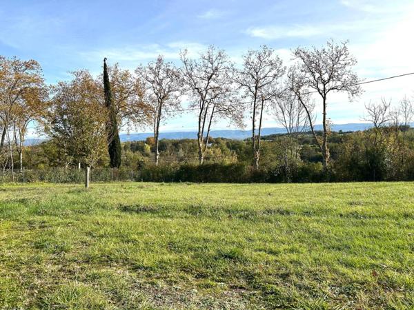 Maison de plain pied sur terrain 4200 m²