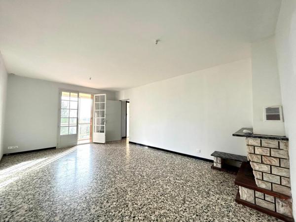 Maison de plain pied sur terrain 4200 m²