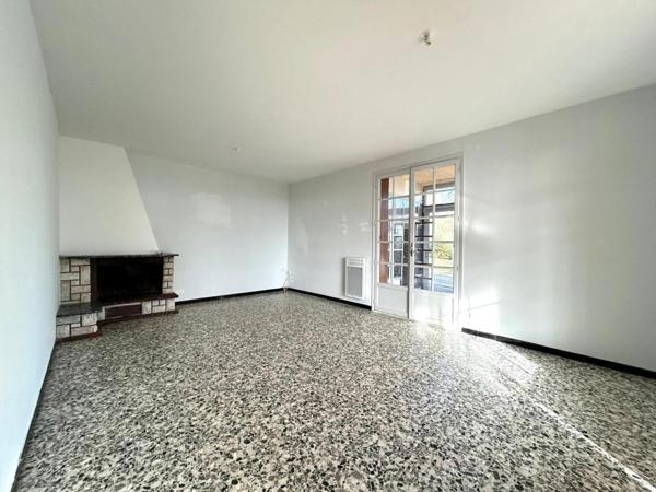 Maison de plain pied sur terrain 4200 m²