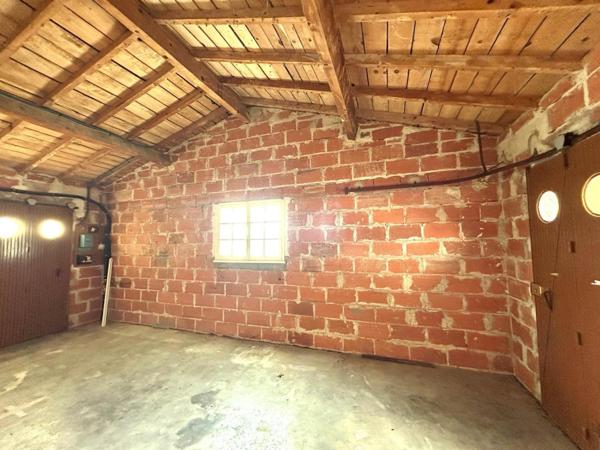 Maison de plain pied sur terrain 4200 m²