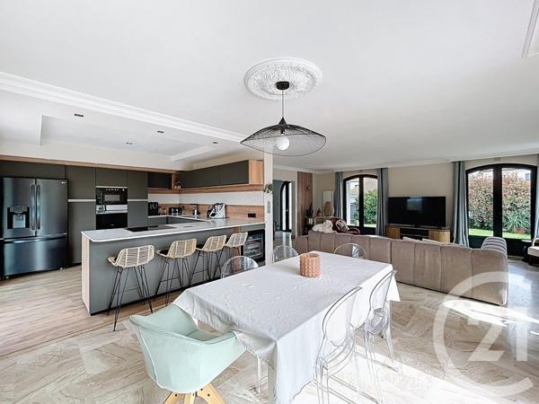 Maison à vendre  6 pièces - 155 m2 CHEMILLE EN ANJOU - 49