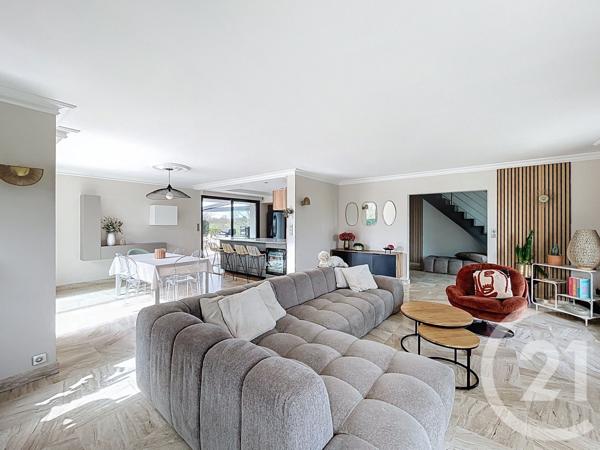 Maison à vendre  6 pièces - 155 m2 CHEMILLE EN ANJOU - 49