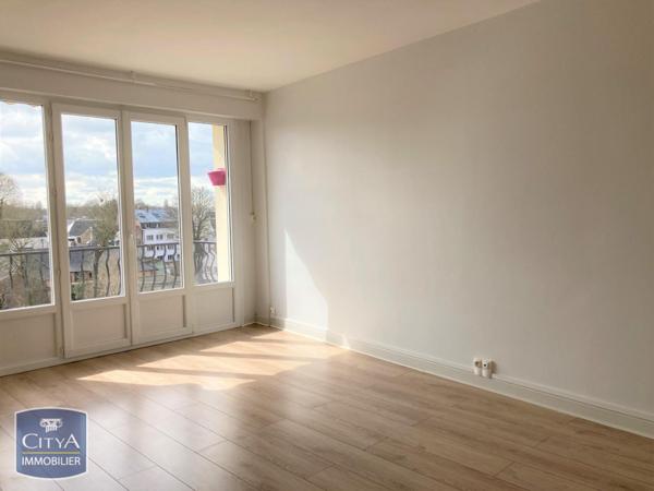 Appartement à louer 3 pièces 73.69m² Arras (62000)