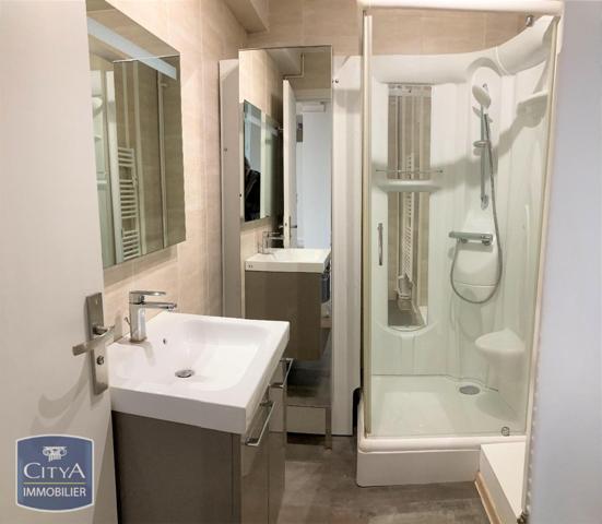 Appartement à louer 3 pièces 73.69m² Arras (62000)