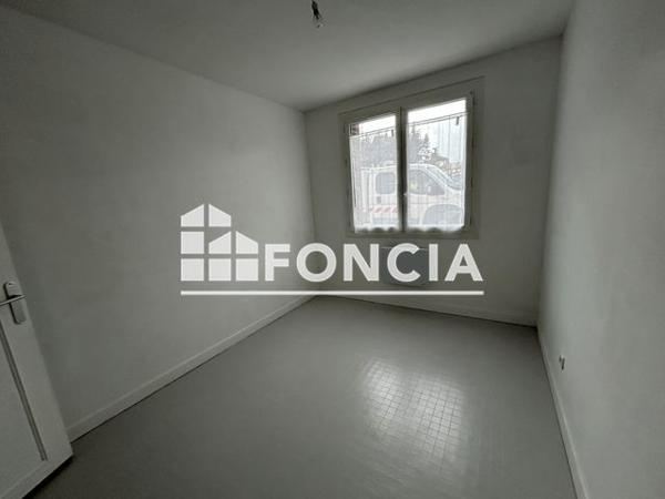 Location Appartement 3 pièces 45.4 m² - Bagnols-sur-ceze 30200