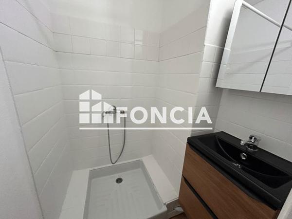 Location Appartement 3 pièces 45.4 m² - Bagnols-sur-ceze 30200