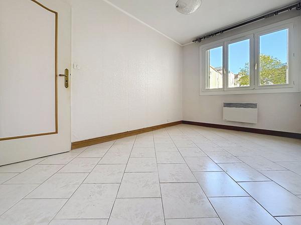 Appartement 4 pièces 89.68 m2