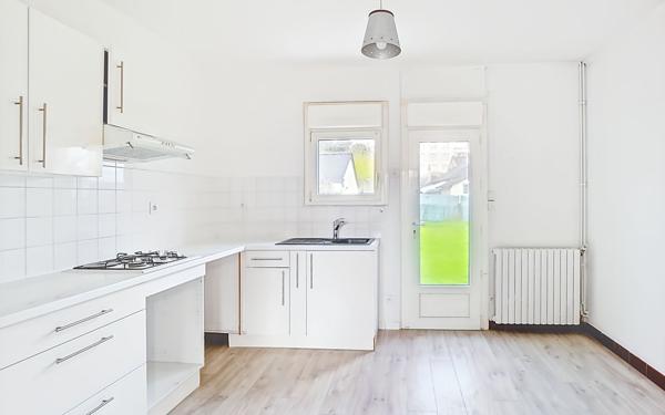 Maison à vendre    5 pièces • 96,08 m2 Angers