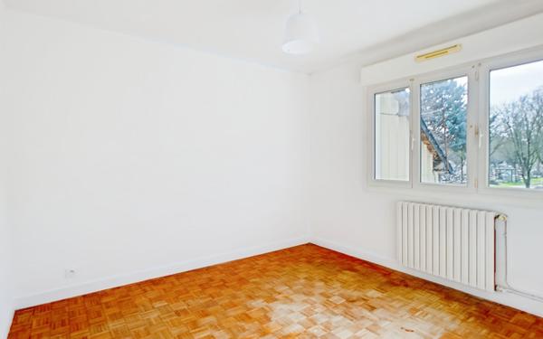 Maison à vendre    5 pièces • 96,08 m2 Angers