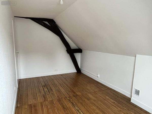 Maison à louer à Luynes dans l'Indre-et-Loire (37230), ref : 999/3594   
LUYNES